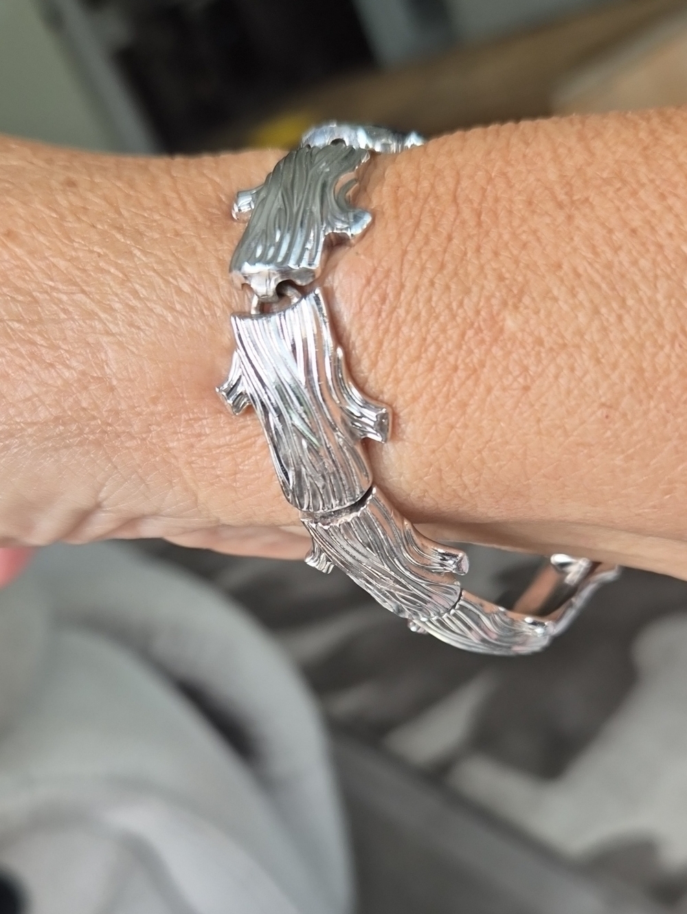 Vintage Crown Trafari Wood Bark Design Silvertone Bracelet